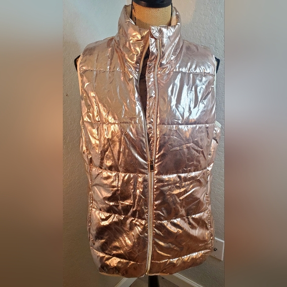 Xersion Shiny Gold Women's Vest - Picture 1 of 5